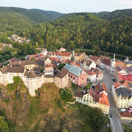 Pension Vila Hana Loket Exteriér fotografie