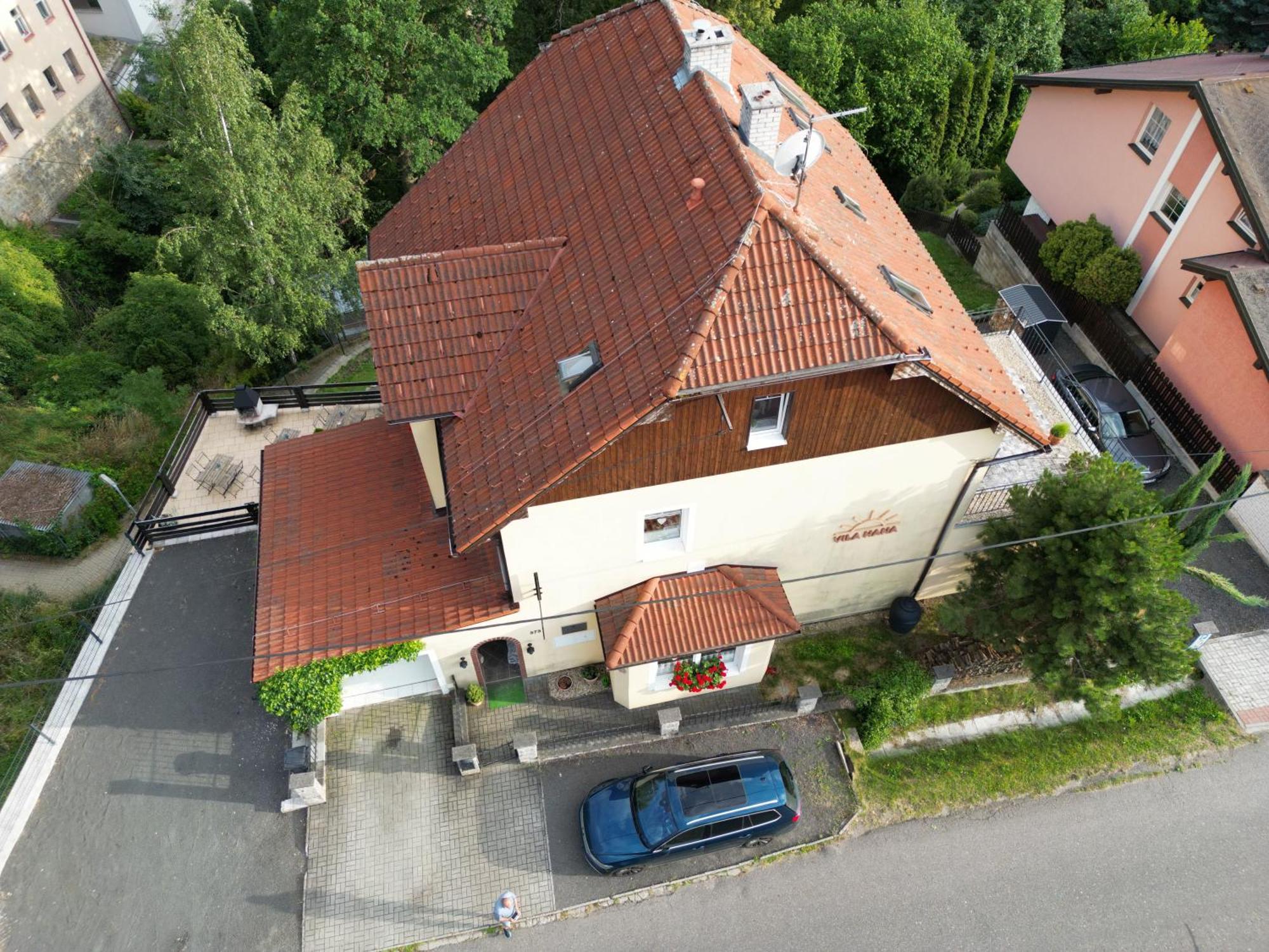 Pension Vila Hana Loket Exteriér fotografie