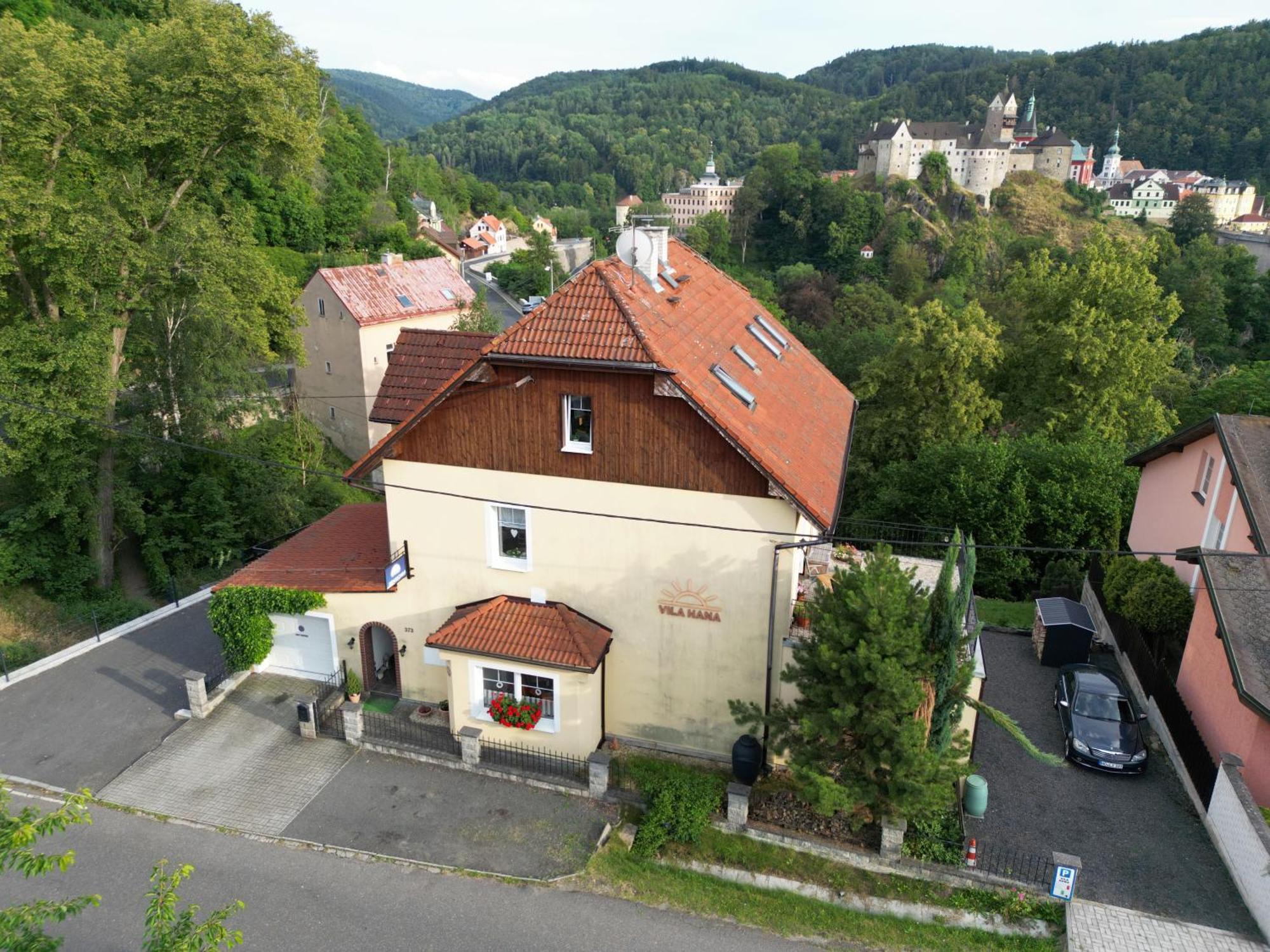 Pension Vila Hana Loket Exteriér fotografie